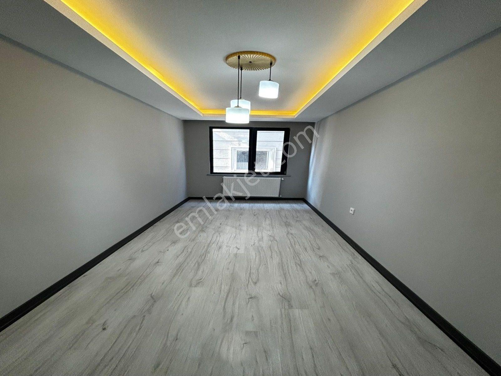 Sıfır İnşaat ! Yüksek Kredi İmkanı İle ! Metrobüse Yakın 2+1 Arakat Daire - Görsel 5