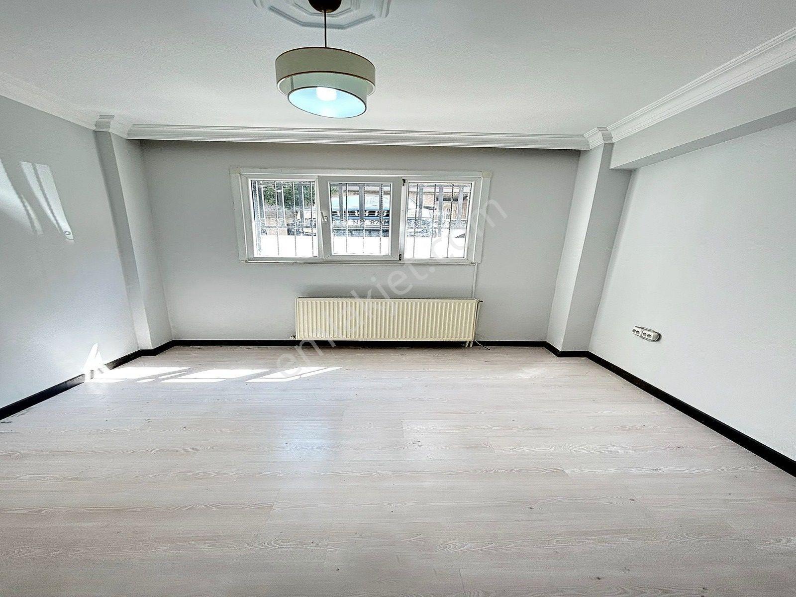 Metrobüse Yakın Geniş Aileler Uygun 3+1 130m2 Kış Bahçeli Daire - Görsel 29