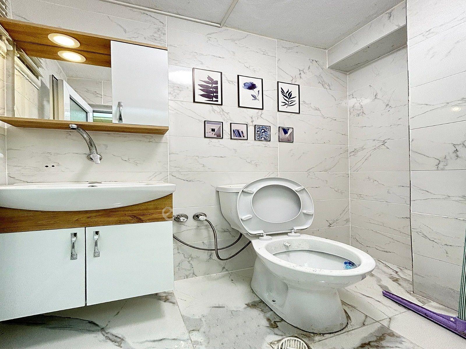 Metrobüse Yakın Geniş Aileler Uygun 3+1 130m2 Kış Bahçeli Daire - Görsel 31
