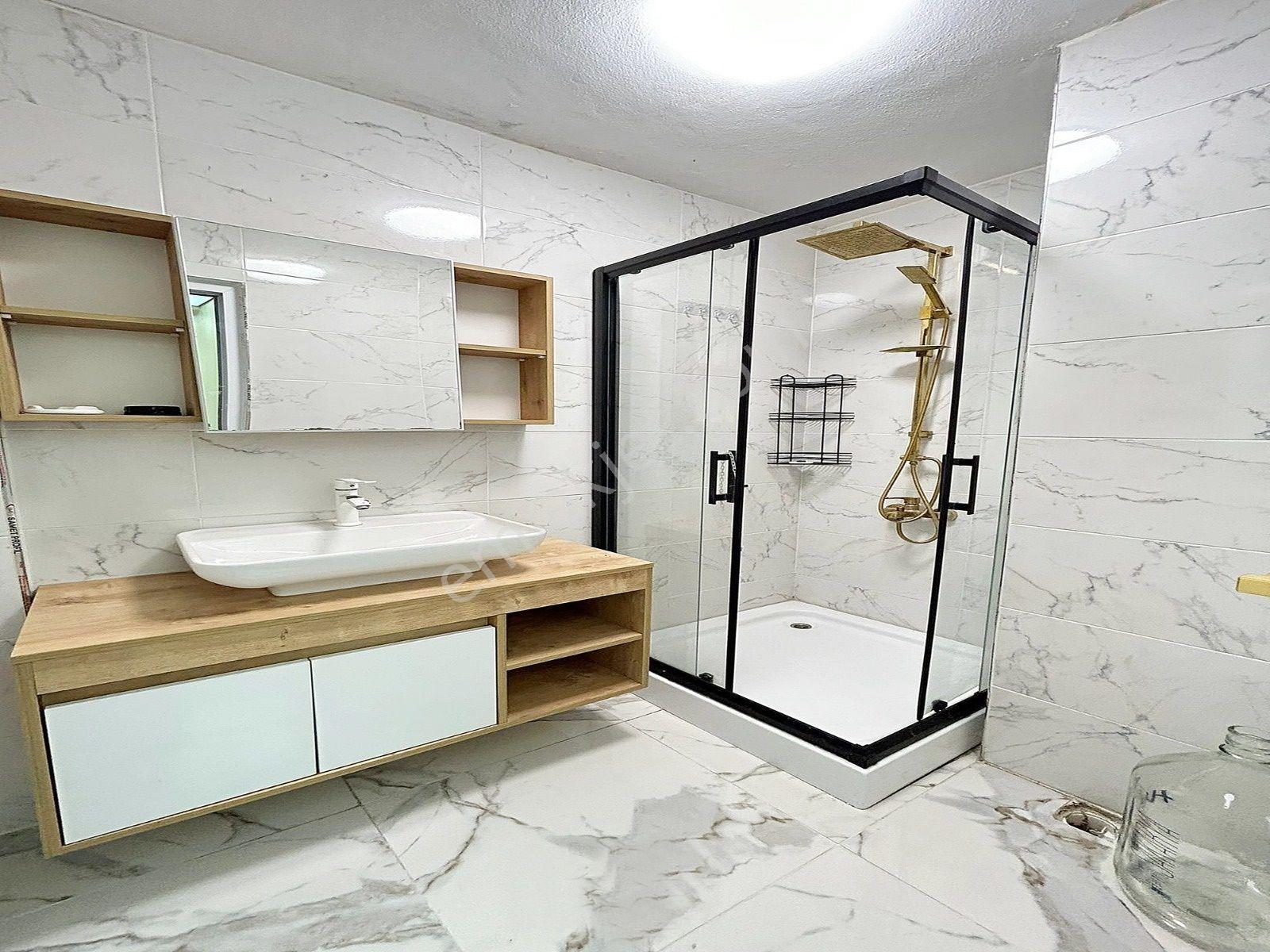 Metrobüse Yakın Geniş Aileler Uygun 3+1 130m2 Kış Bahçeli Daire - Görsel 7
