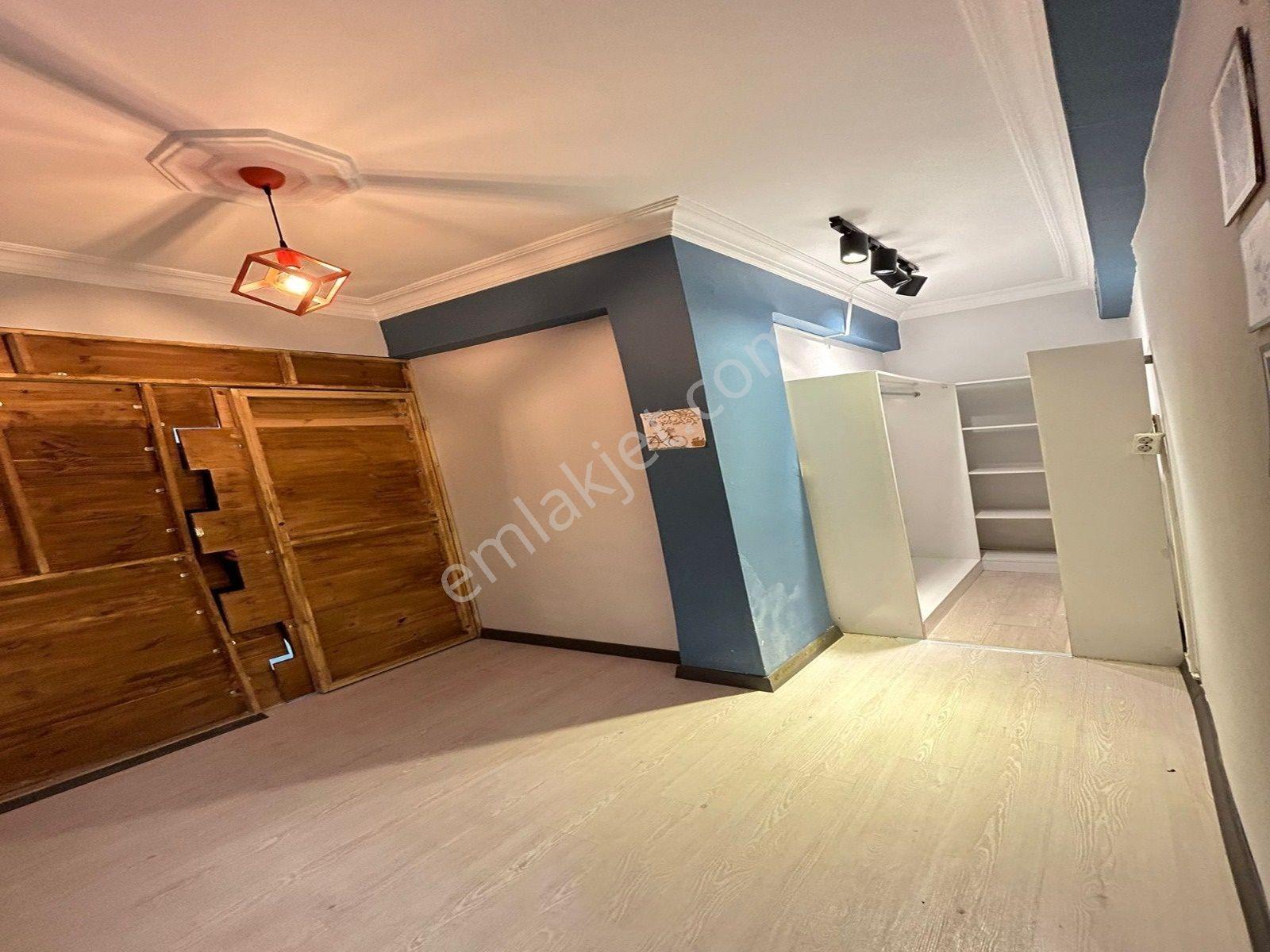 Metrobüse Yakın Geniş Aileler Uygun 3+1 130m2 Kış Bahçeli Daire - Görsel 27