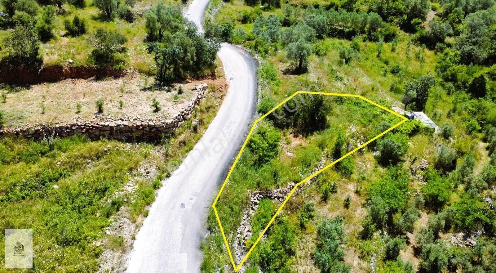 Alanya Karamanlar'dasatılık 548 M2 Tarla - Görsel 2