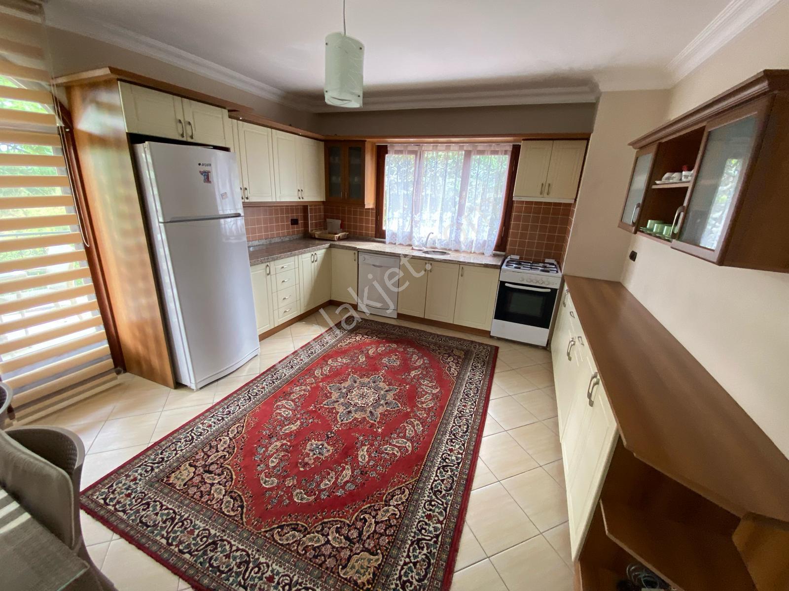 Trabzon'da Satılık Havuzlu Villa - Görsel 8