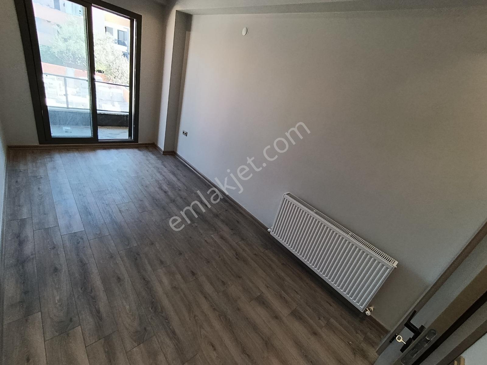 Kadıköyde Doğalgazlı Geniş Teraslı Çift Banyolu Sıfır 2+1 Dublex - Görsel 19