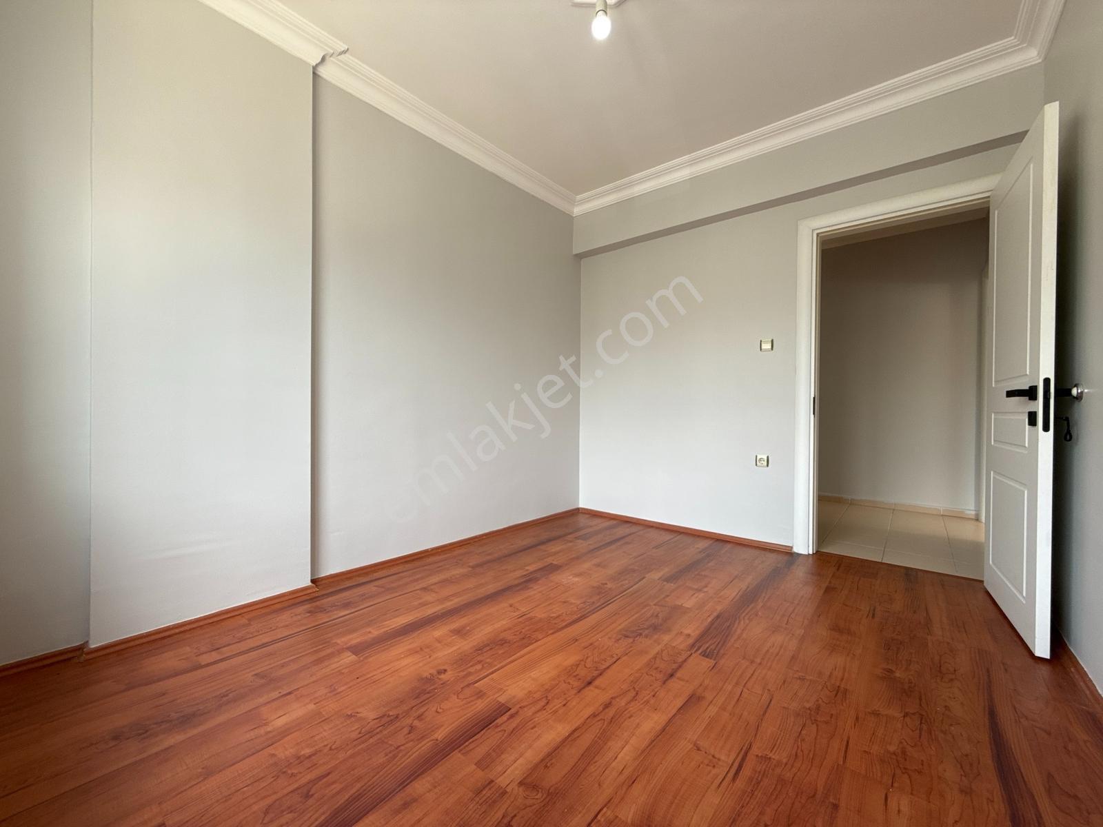 Cağaloğlunda Kaçırılmayacak Fırsat Geniş 3+1 Kiralık Daire - Görsel 10