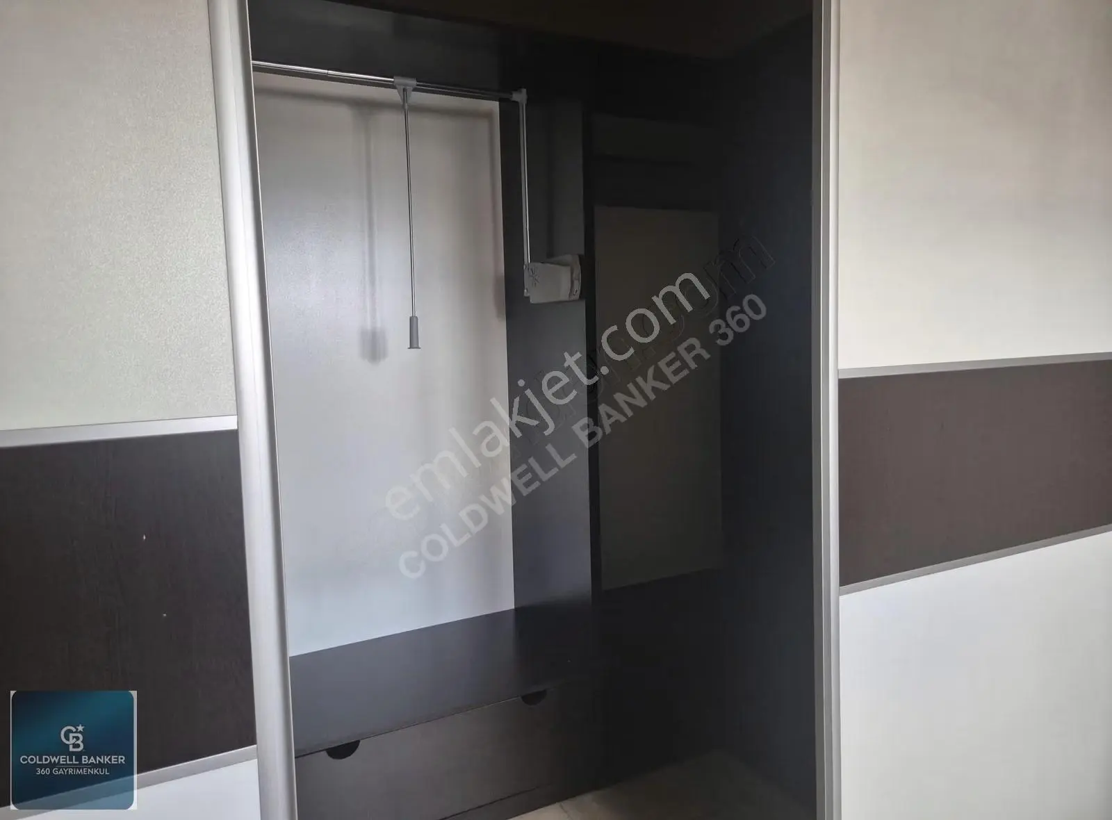Alaşehir İstasyon Mh Satılık 6+2 400 M2 Geniş Çatı Dubleksi - Görsel 5