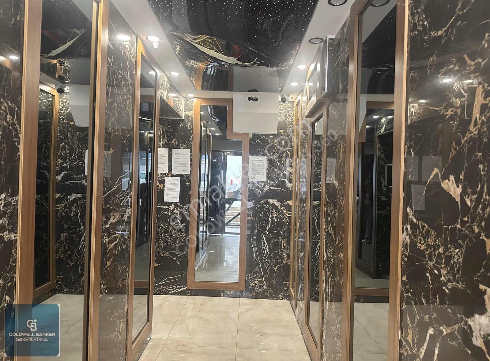 Karşıyaka Dedebaşında Yeni, Otoparklı Kiralık Daire - Görsel 17