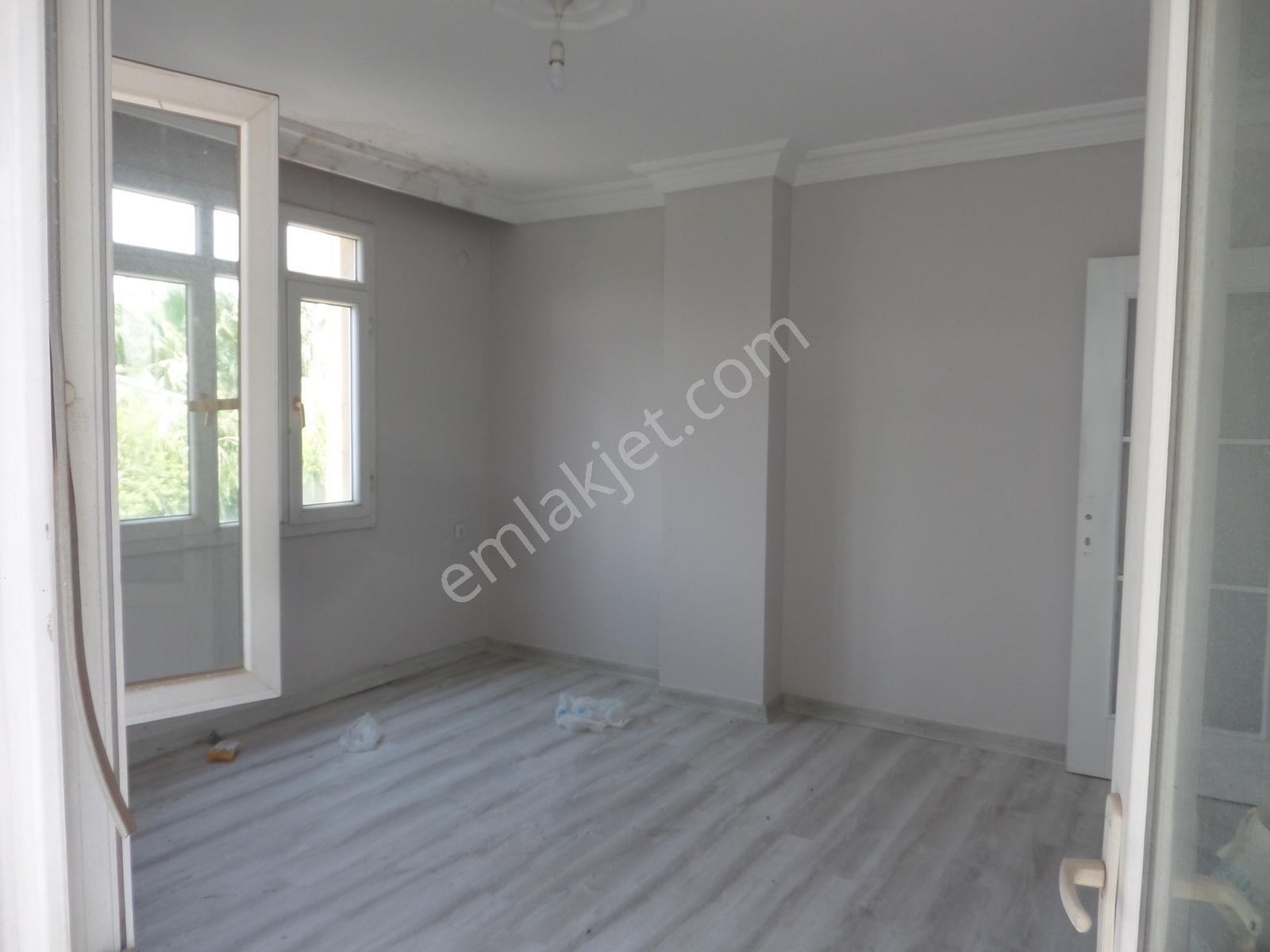 Bulvar Üzeri 2. Kat Kiralık Daire 4 Cephe 3+1 Yarı Müstakil - Görsel 13