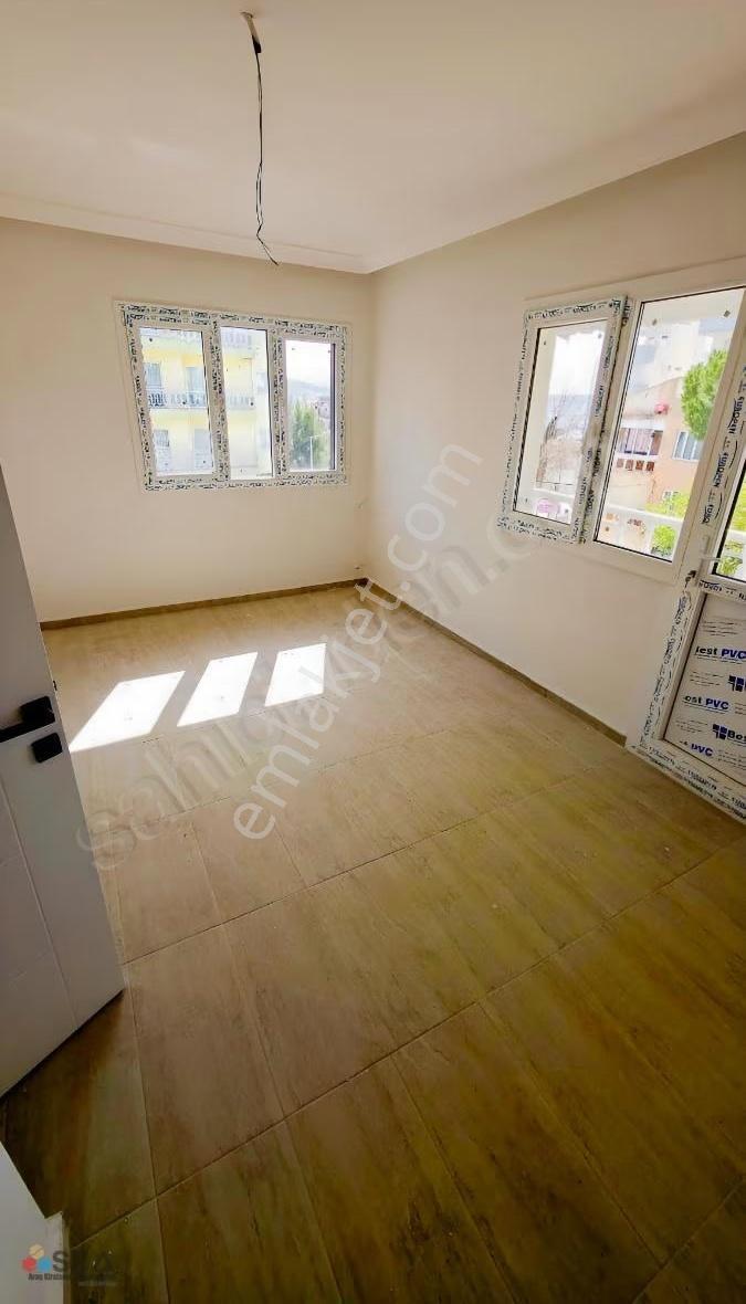 Hem Konut Hem Ofis Kullanımına Uygun, Vitrin Değeri Yüksek Villa - Görsel 9