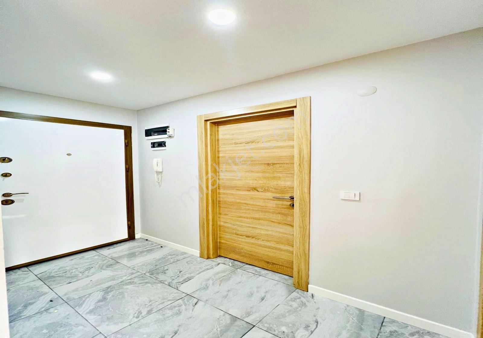 Metrobüse 10dk! Tam Donanımlı Site İçi Krediye Uygun 2+1 Daire - Görsel 3
