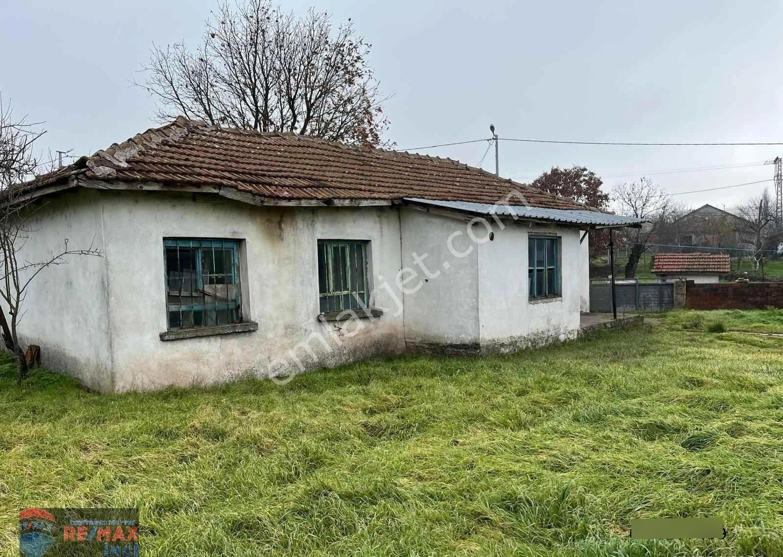 Re/max İnci'den Savaştepe İsadere Mah. Satılık Arsa Ve Kargir Ev - Görsel 3