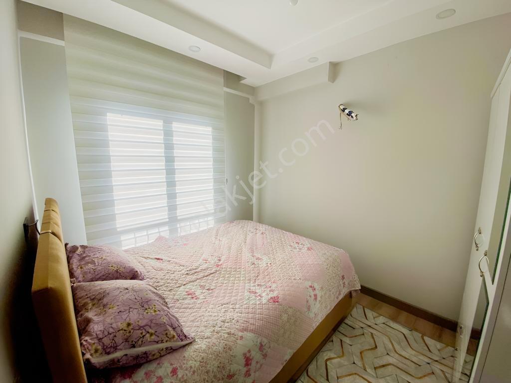 Merkezde Satılık 1+1 Sıfır Ve Lüks Eşyalı Daire - Görsel 6