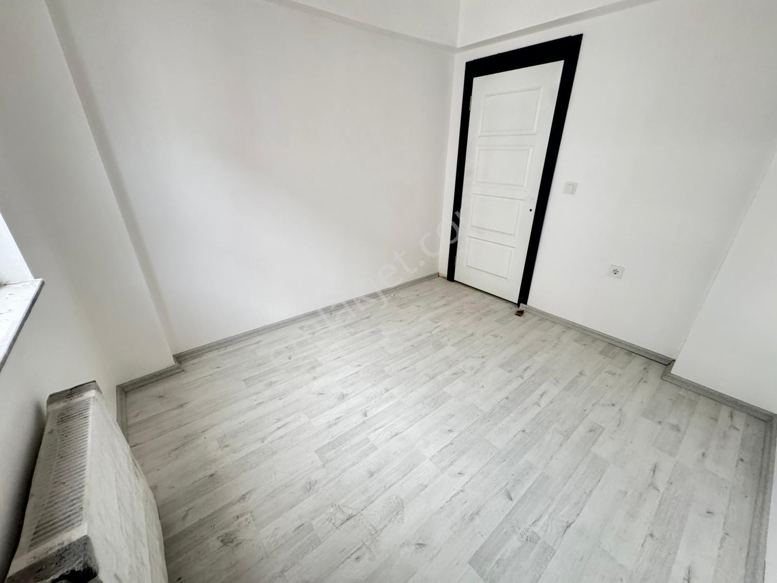 Başpınar Mahallesinde Asansörlü Ön Cephe 3+1 Sıfır Daire - Görsel 8