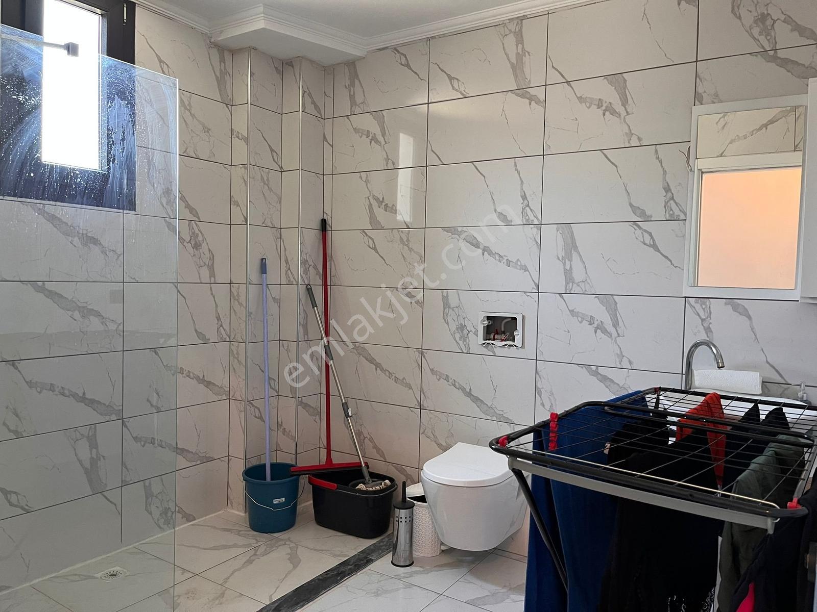 Akbük'te Full Deniz Manzaralı Ve Eşyalı 3+1 Kiralık Villa - Görsel 8