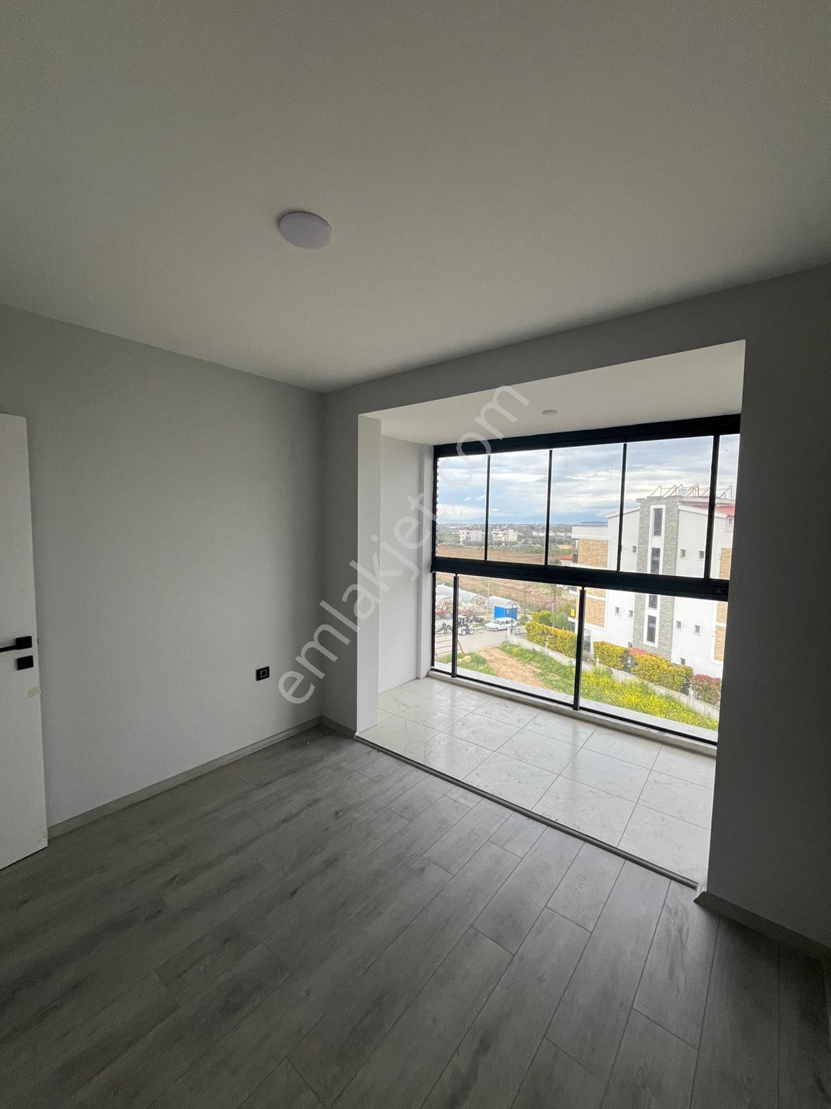 Kuşadası Davutlarda Satılık Deniz Manzaralı Dubleks Daire - Görsel 12