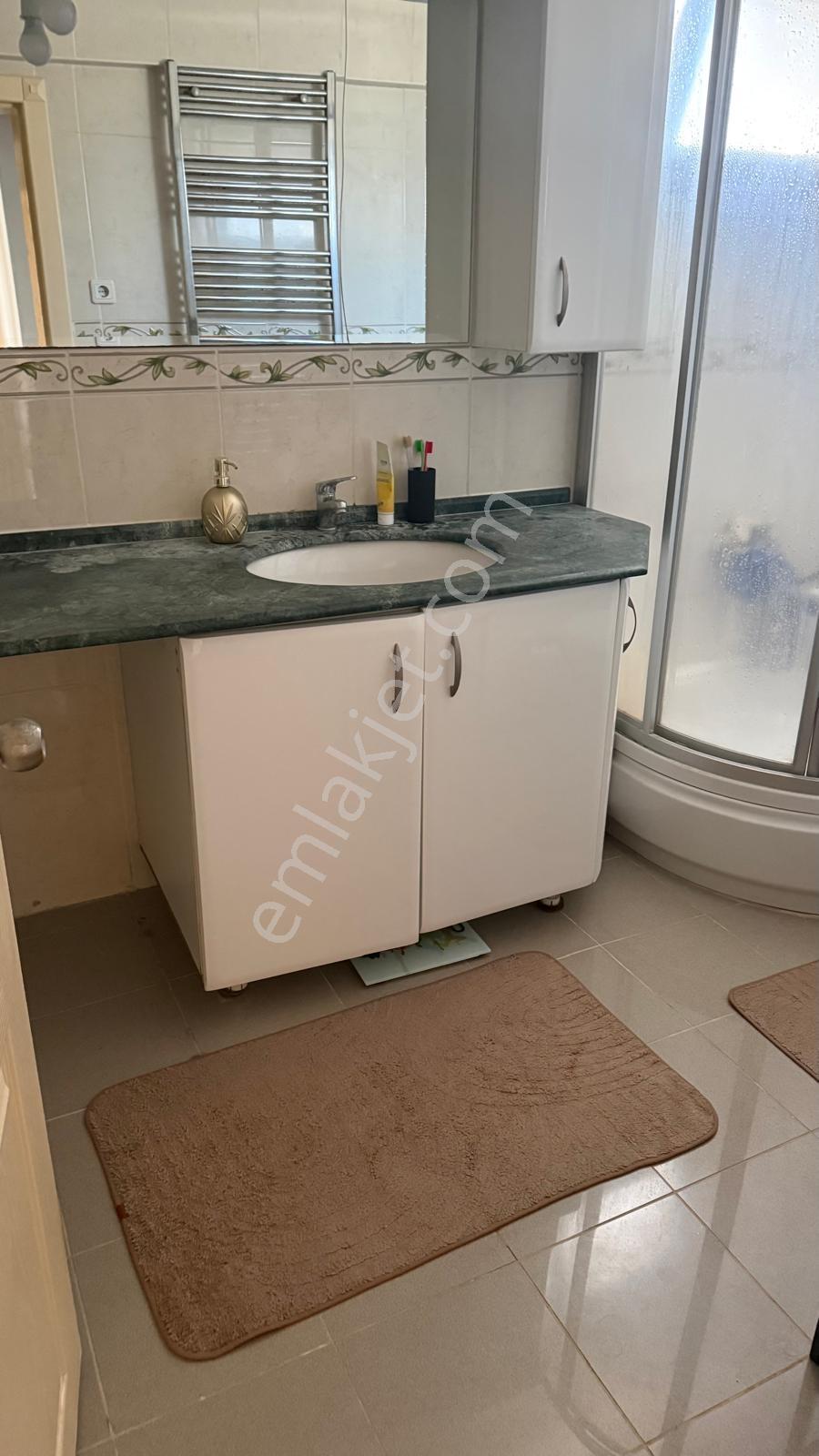 Çamlı Dört Mevsim Sitesinde 3+1 Kiralık Müstakil Villa - Görsel 7