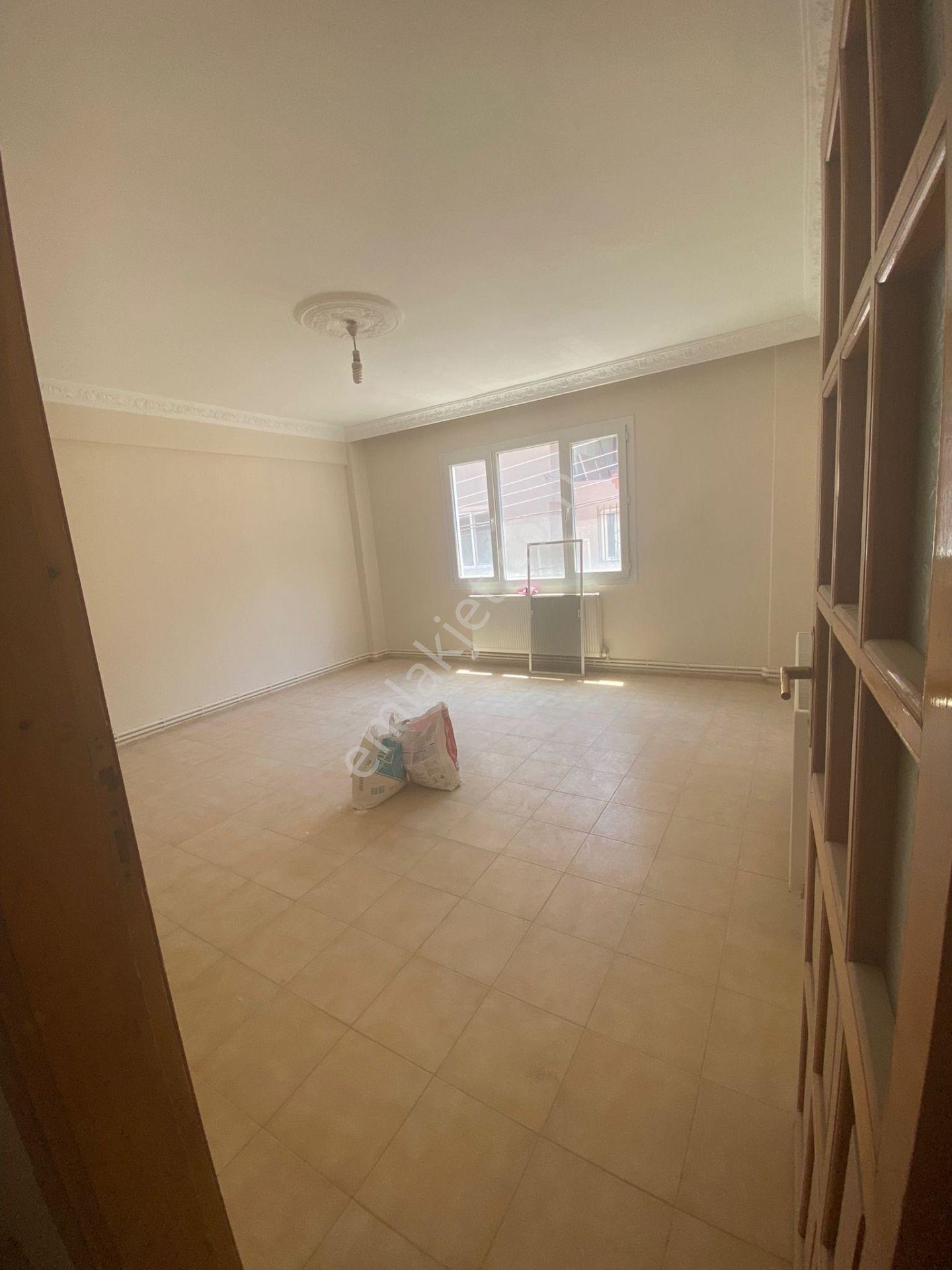 Sahibinden Karabağlar Mahallesi 3+1 Doğalgazlı Kiralık Daire - Görsel 3