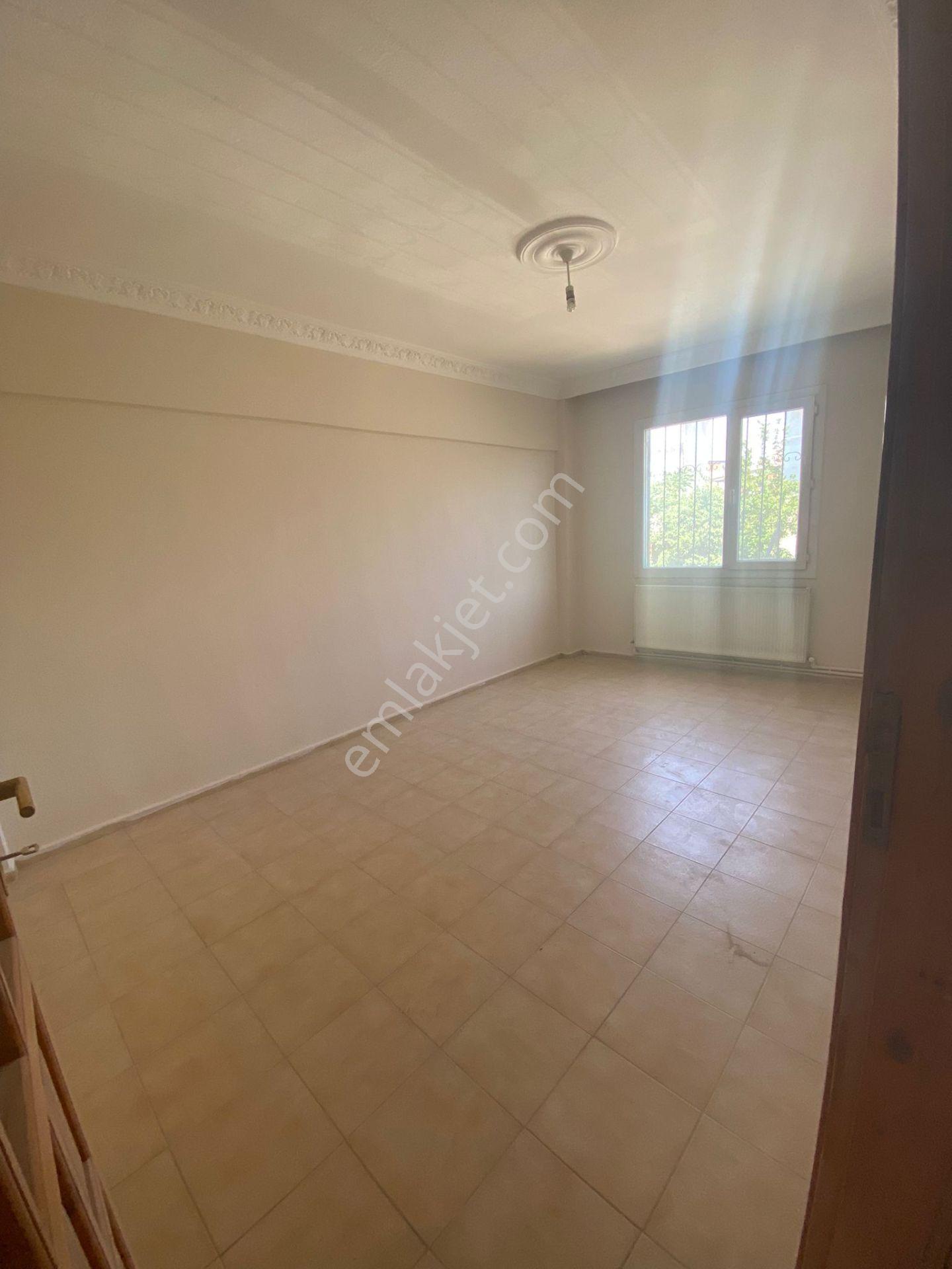 Sahibinden Karabağlar Mahallesi 3+1 Doğalgazlı Kiralık Daire - Görsel 2