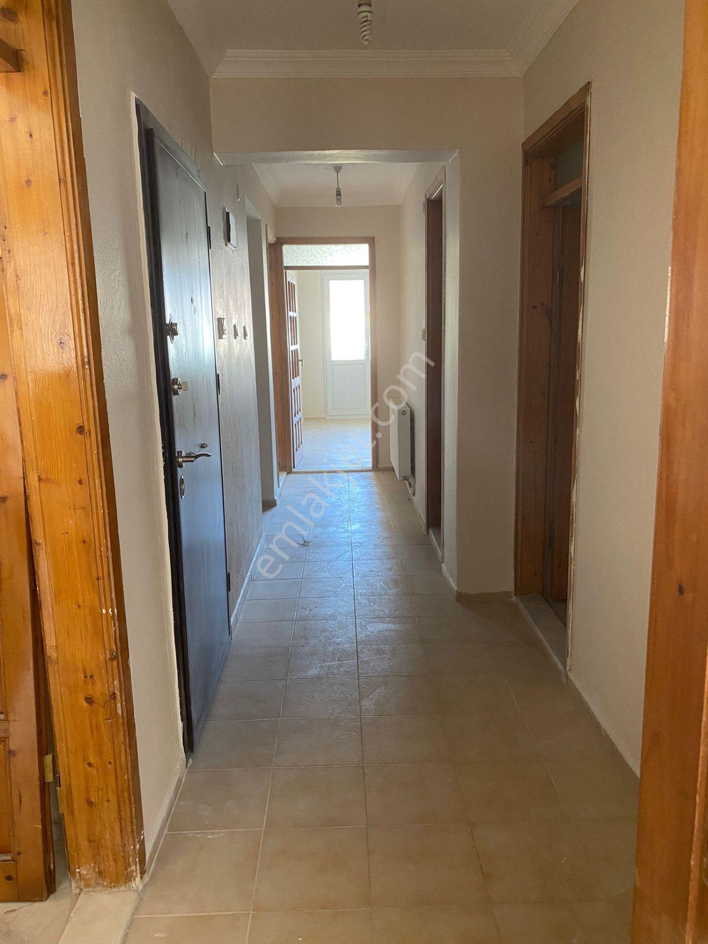 Sahibinden Karabağlar Mahallesi 3+1 Doğalgazlı Kiralık Daire
