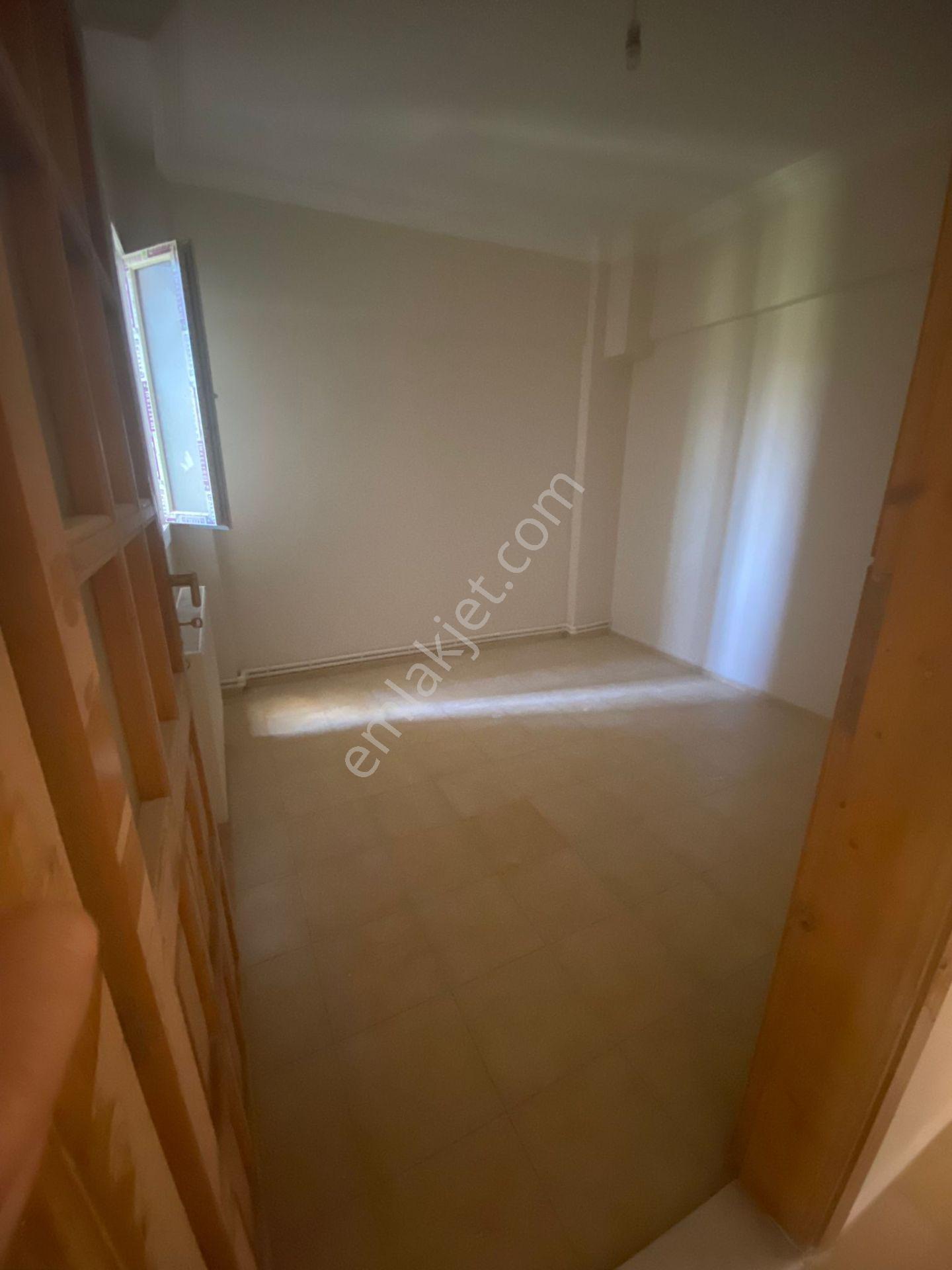 Sahibinden Karabağlar Mahallesi 3+1 Doğalgazlı Kiralık Daire - Görsel 9
