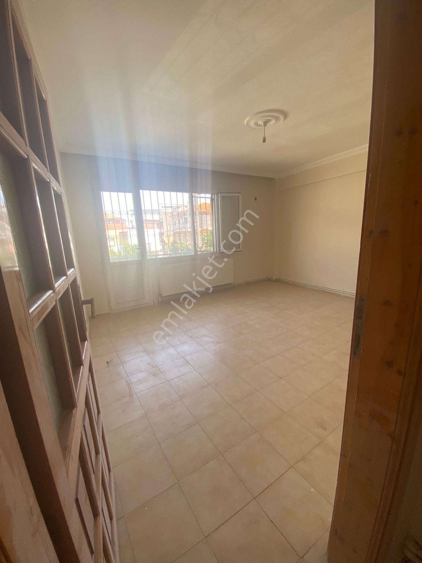 Sahibinden Karabağlar Mahallesi 3+1 Doğalgazlı Kiralık Daire - Görsel 10