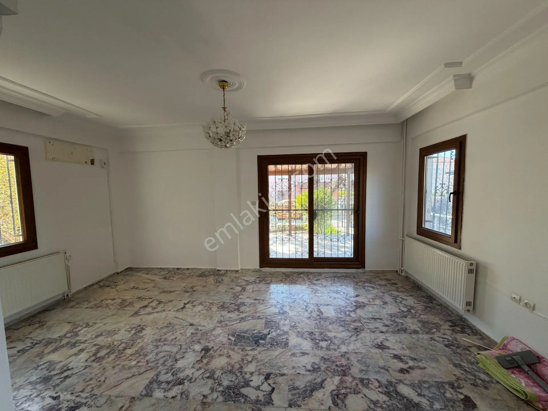 Balıkesir Ayvalık Camlık Ta Satılık Mustakil Villa. - Görsel 3