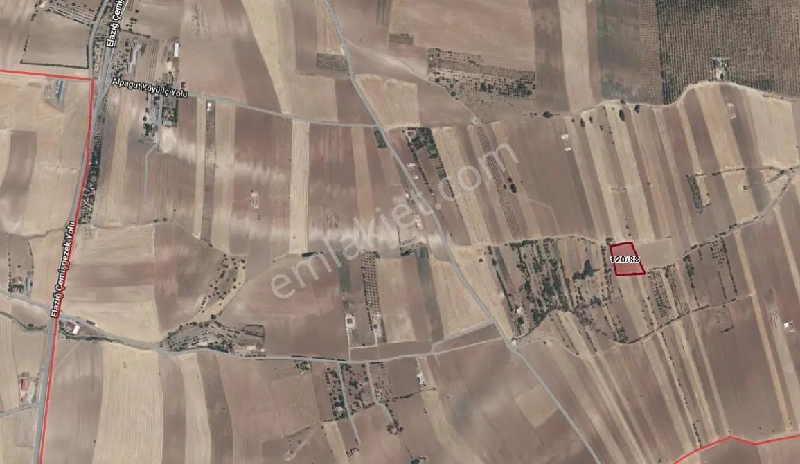 Larimar'dan Alpavut'ta Düzgün Şekilli 5.572 M2 Tarla