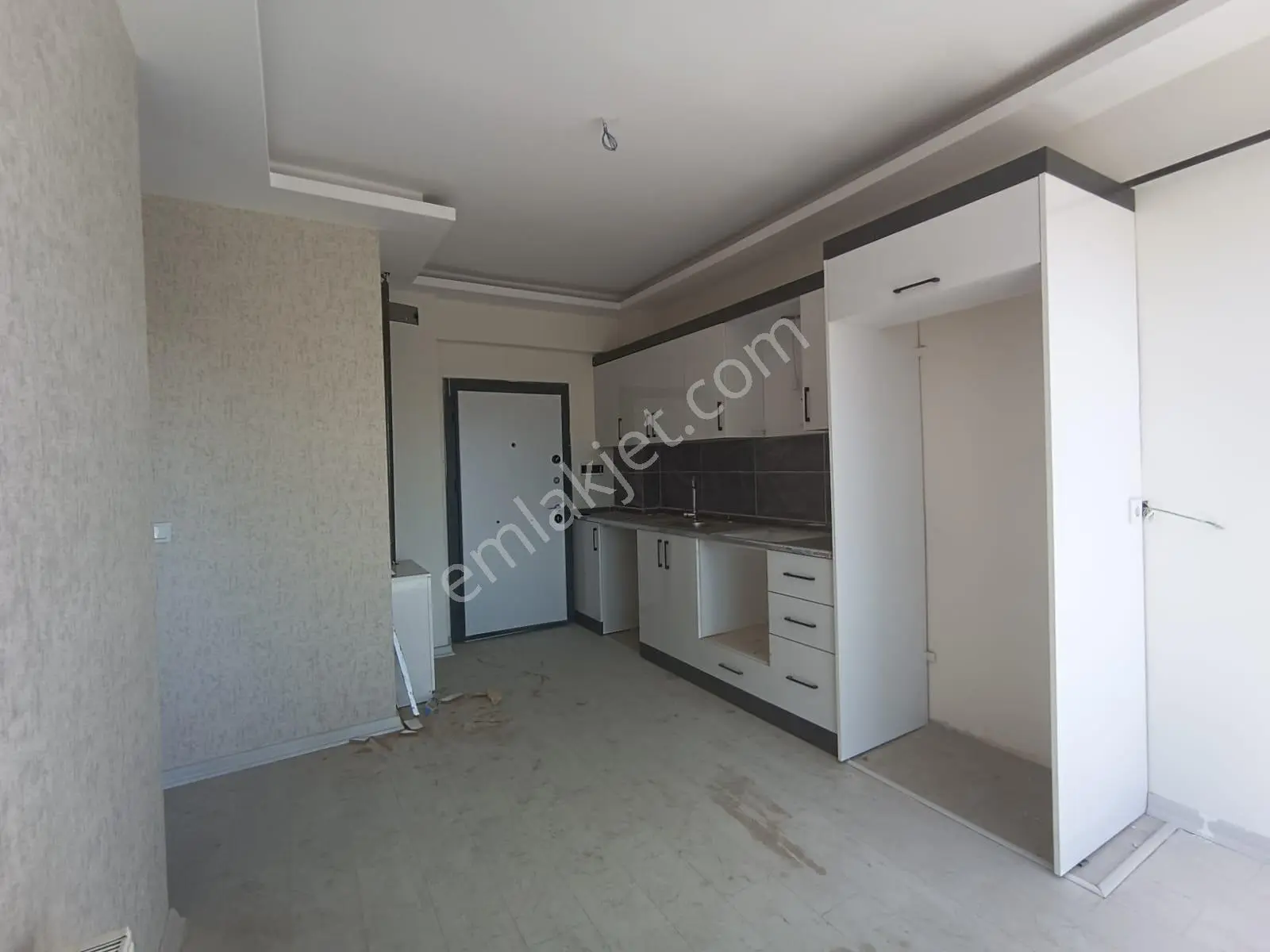 Rota Dan Kaya Yapıda 1+1 Satılık Lüks Daire