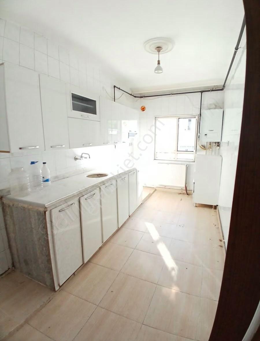 Batman Şafak Mahallesi Ana Cadde Üzerinde Kiralık 3+1 Daire - Görsel 8