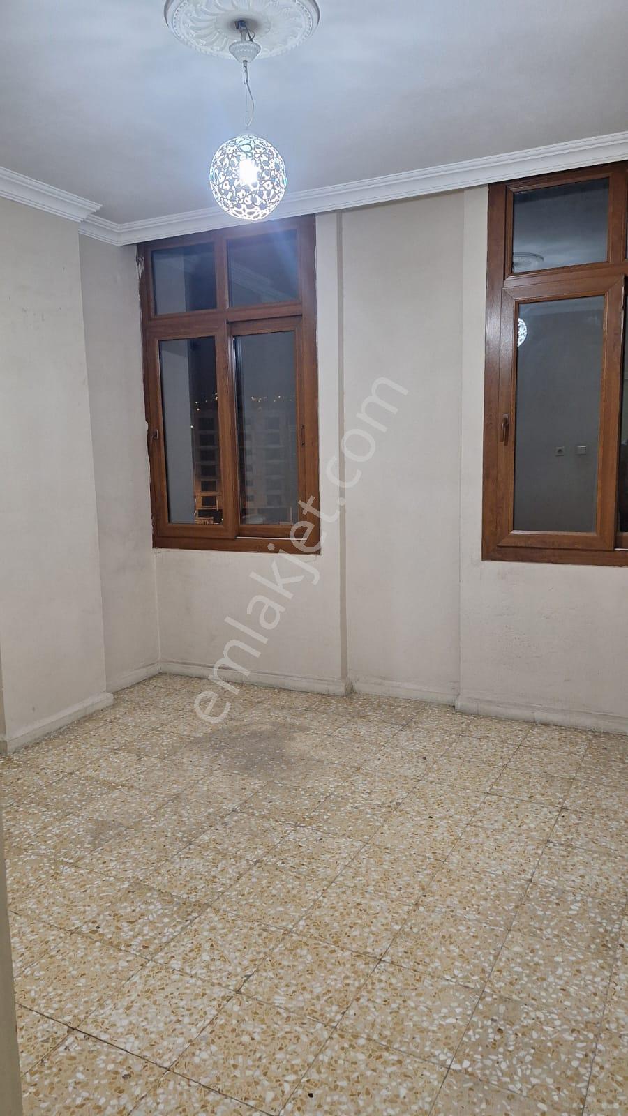 İşkur Karşısı Kiralık 3+1 130 M2 Bakımlı Daire - Görsel 3