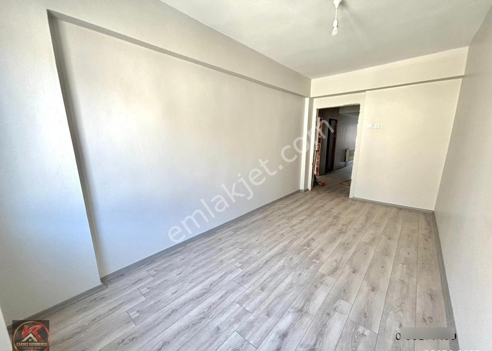 Kardeşten Karamürsel Merkezde Masrafsız Ve İskanlı 3+1 Satılık - Görsel 8