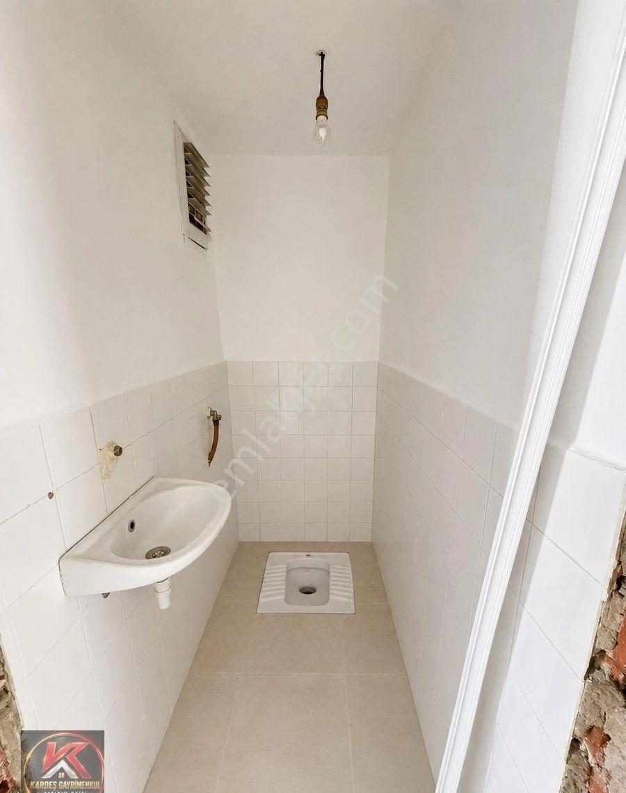 Kardeşten Karamürsel Merkezde Masrafsız Ve İskanlı 3+1 Satılık - Görsel 18
