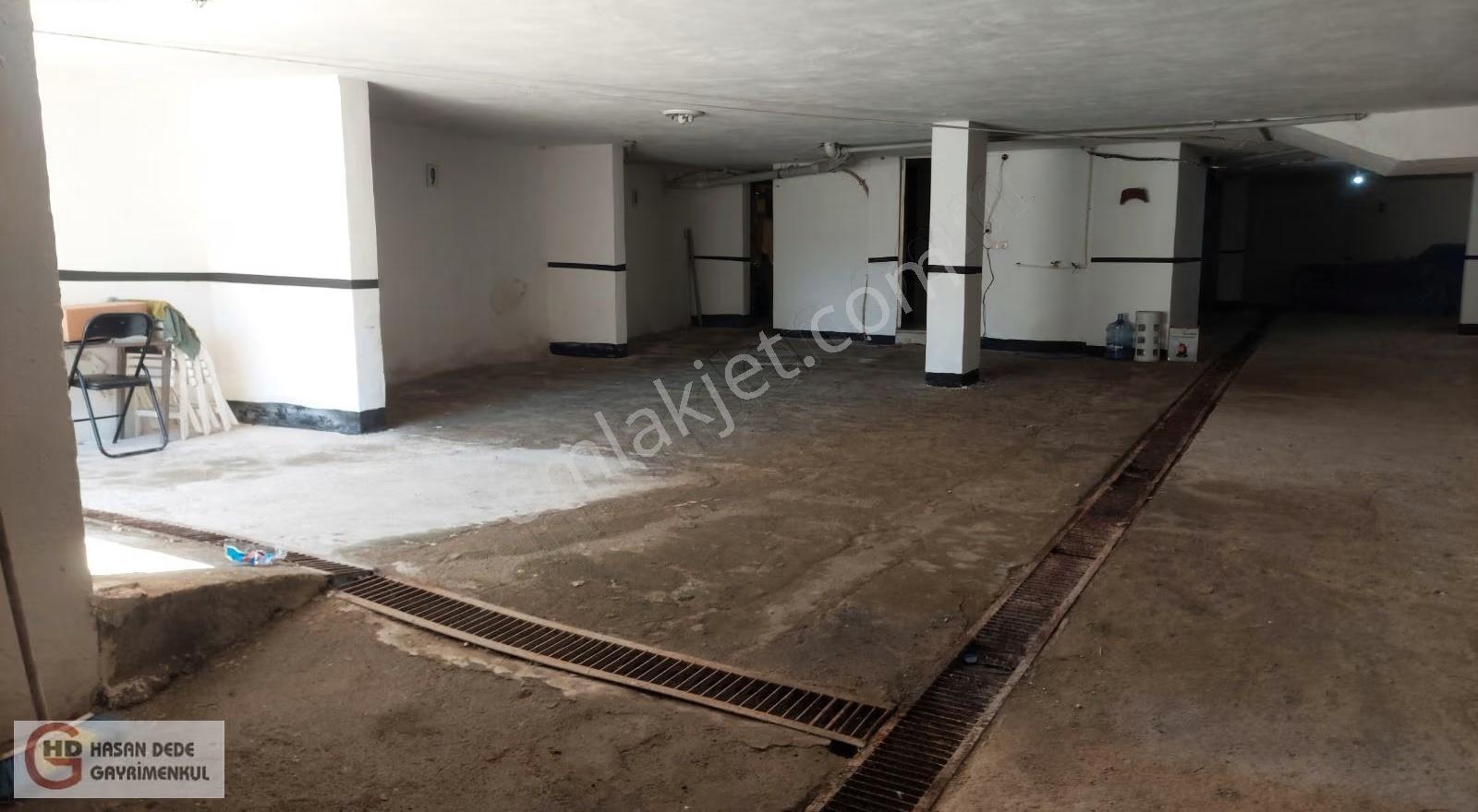 Süreyyaplajında Yüksek Giriş 100m2 Net Garajlı Temiz Daire - Görsel 2