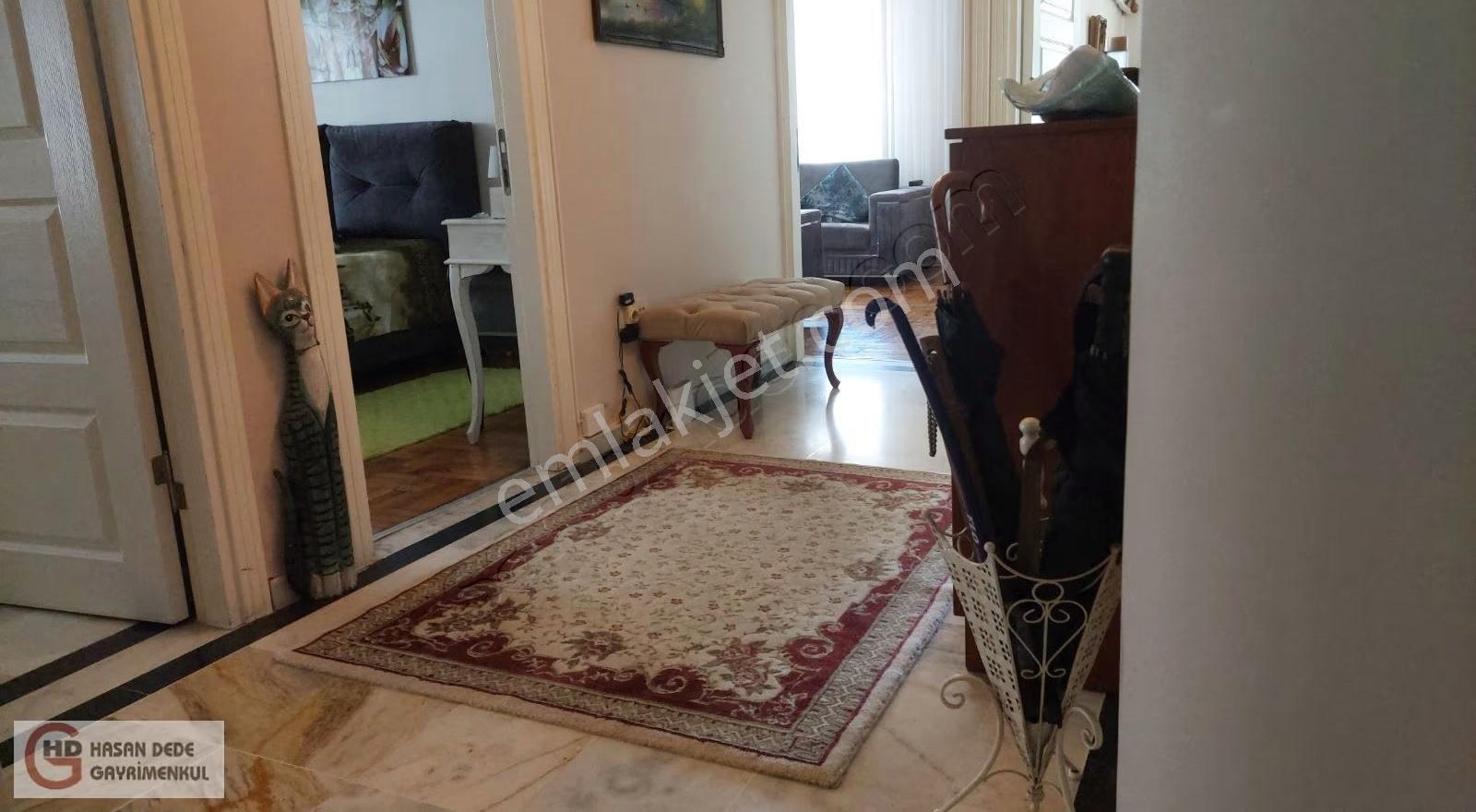Süreyyaplajında Yüksek Giriş 100m2 Net Garajlı Temiz Daire - Görsel 23