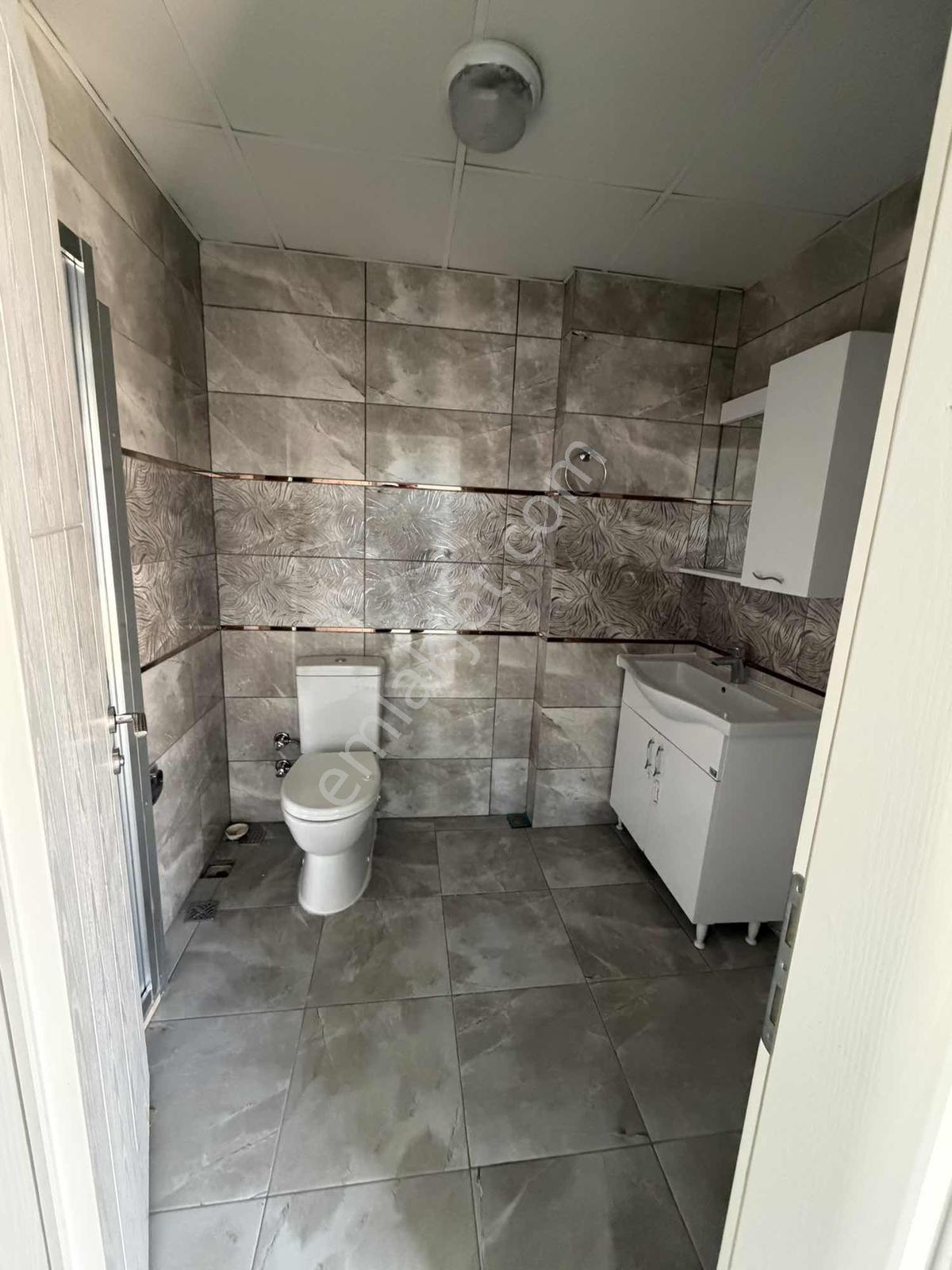 Milas Burgaz Mah. Doğalgazlı Geniş 3+1 Boyalı Kiralık Daire - Görsel 14