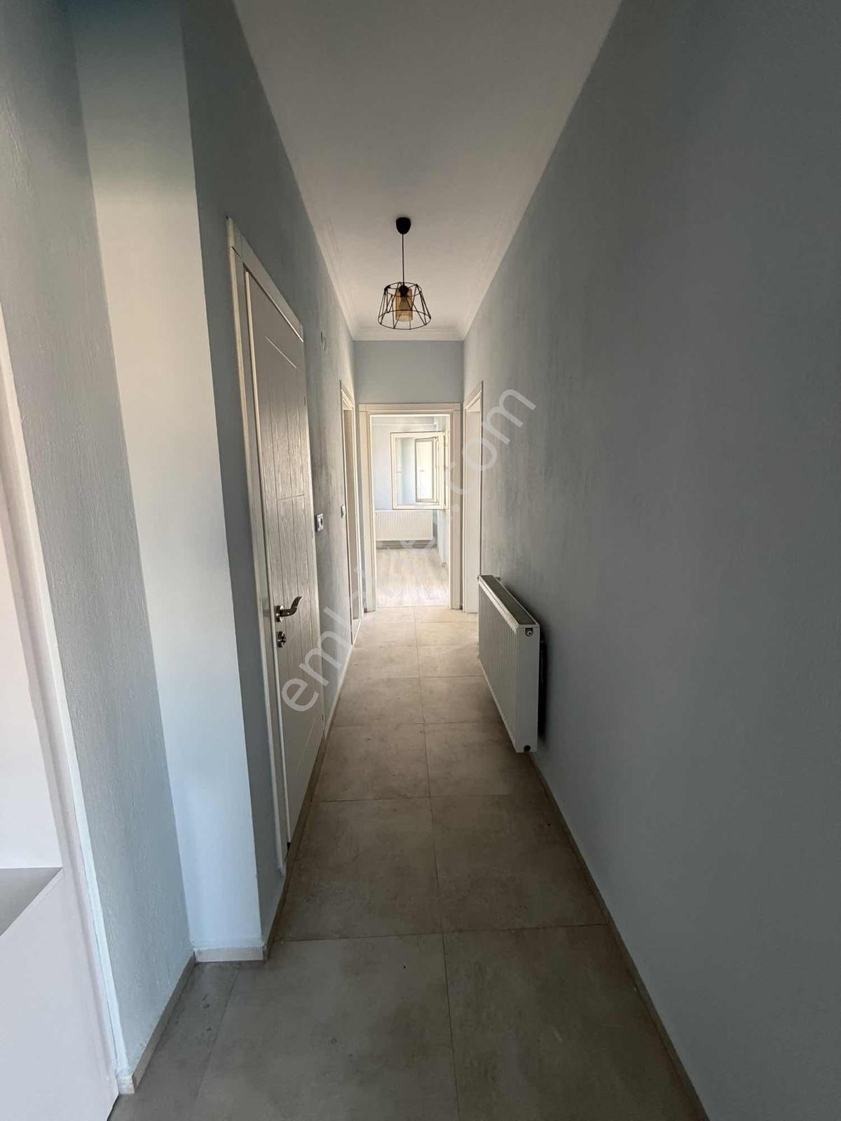 Milas Burgaz Mah. Doğalgazlı Geniş 3+1 Boyalı Kiralık Daire - Görsel 19