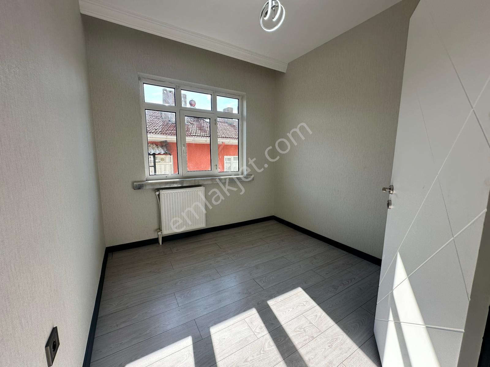 Aşağı Eğlence'de Ankara Manzaralı Geniş Mutfak Full Yapılı Acil! - Görsel 21