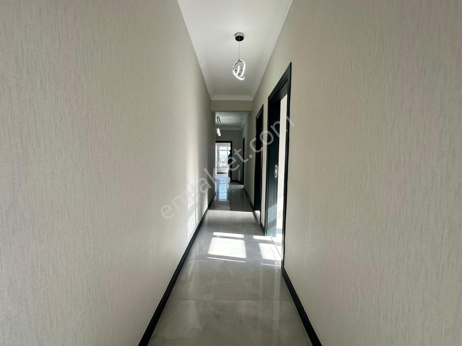 Aşağı Eğlence'de Ankara Manzaralı Geniş Mutfak Full Yapılı Acil! - Görsel 15
