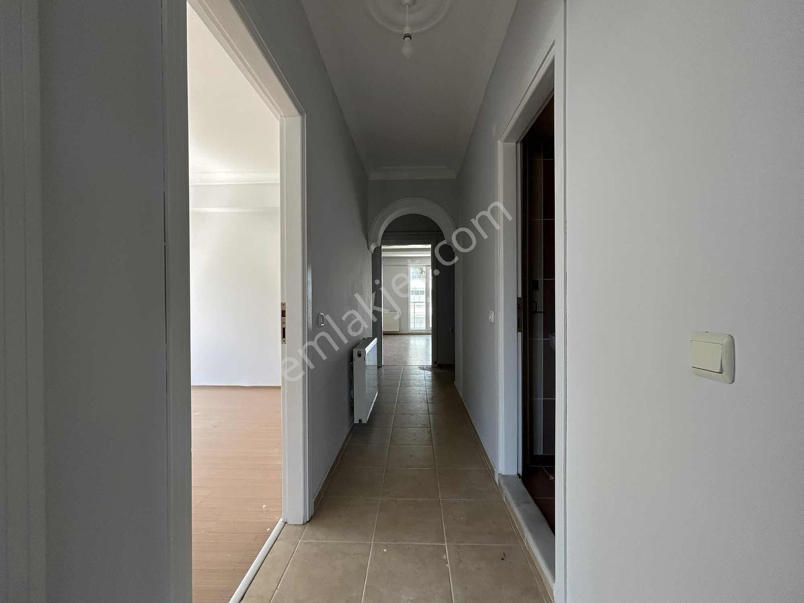 Atakent Tramvay Altında Kiralık 3+1 Daire - Görsel 21