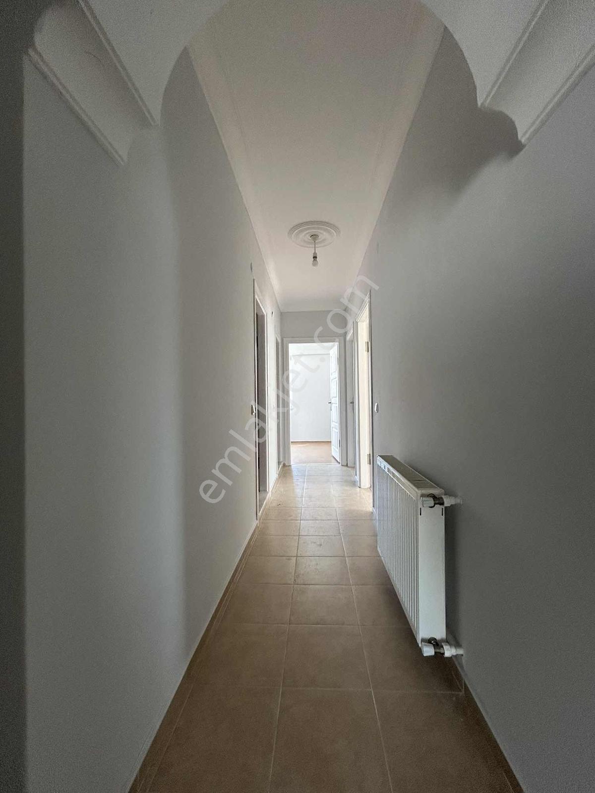 Atakent Tramvay Altında Kiralık 3+1 Daire - Görsel 17