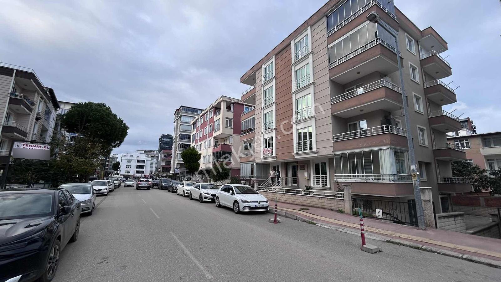 Atakent Tramvay Altında Kiralık 3+1 Daire - Görsel 18