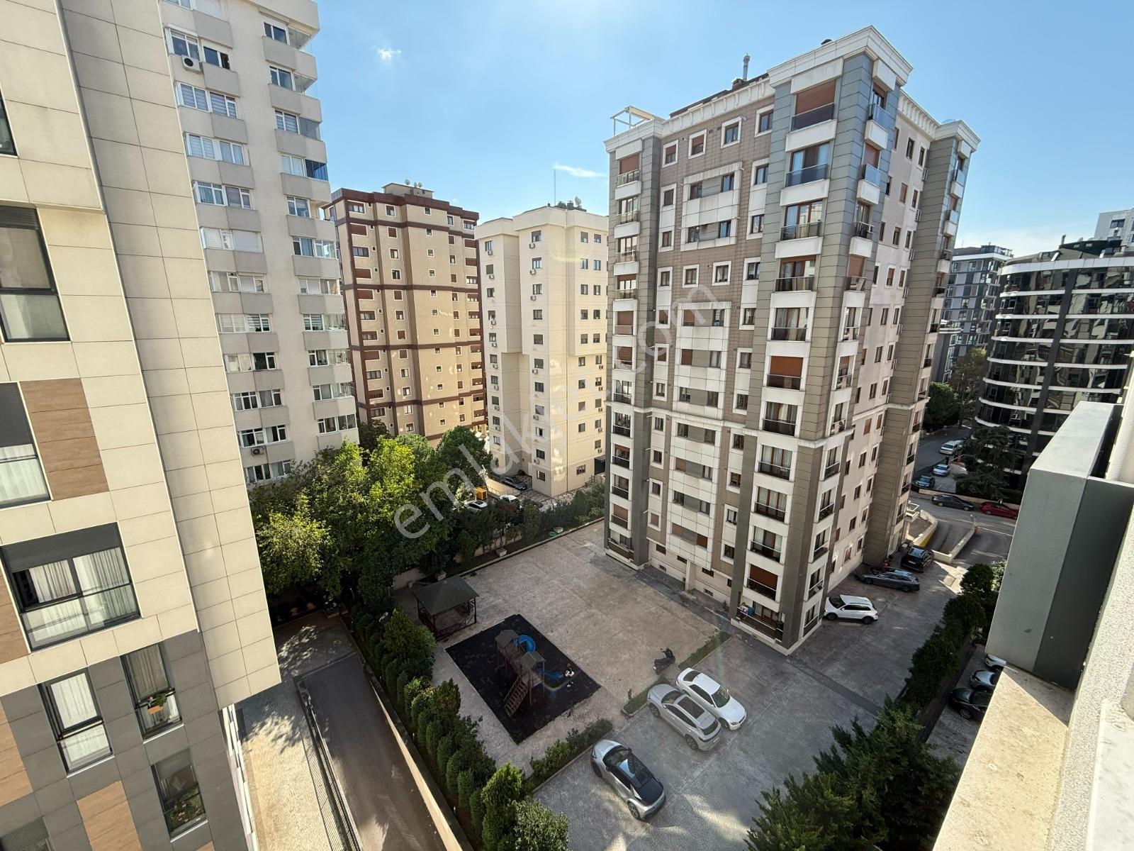 Suadiye Kavisli Sokak Üzeri Prestijli Yeni Bina 3+1 - Görsel 27