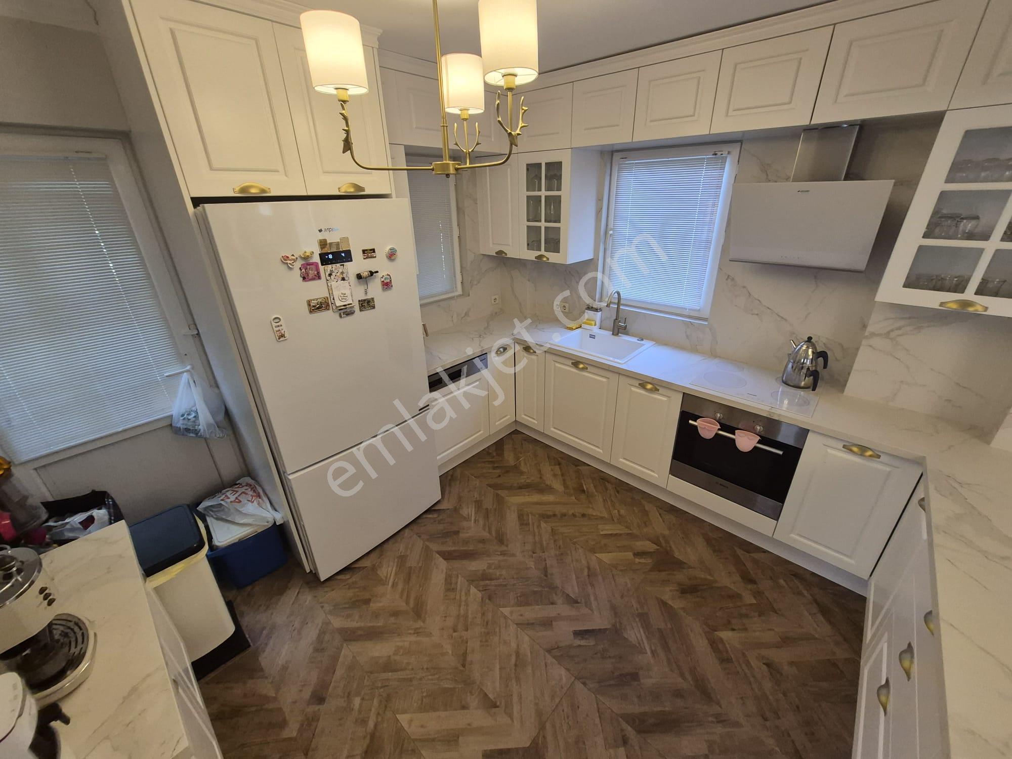 Güre'de Havuzlu Site İçinde Satılık Tek Müstakil Full Eşyalı Villa - Görsel 15