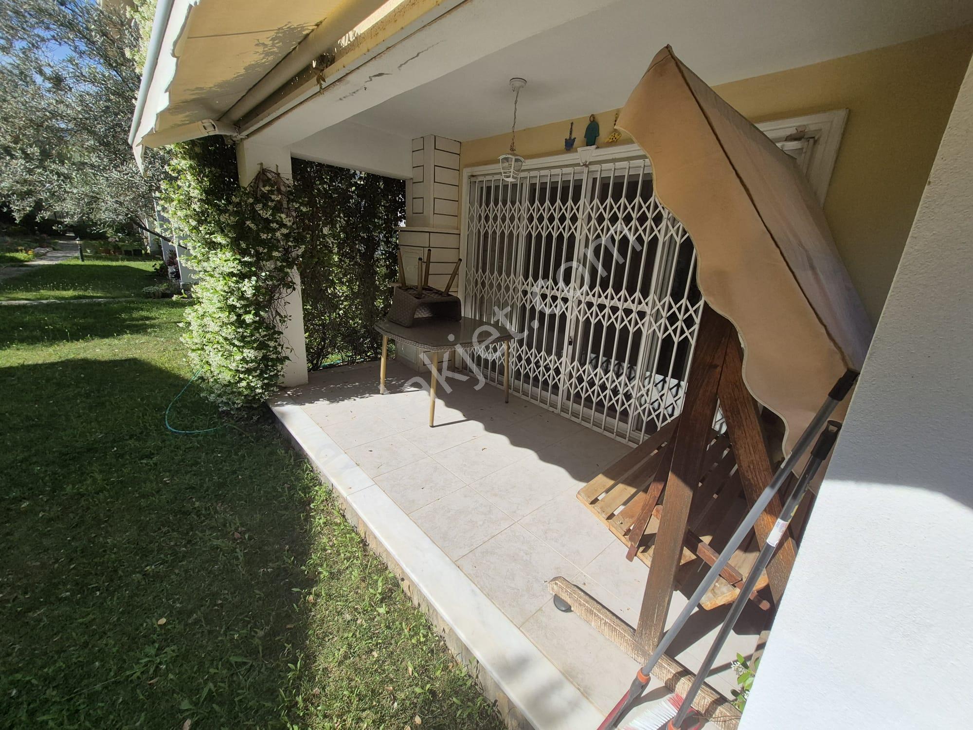 Güre'de Havuzlu Site İçinde Satılık Tek Müstakil Full Eşyalı Villa - Görsel 3