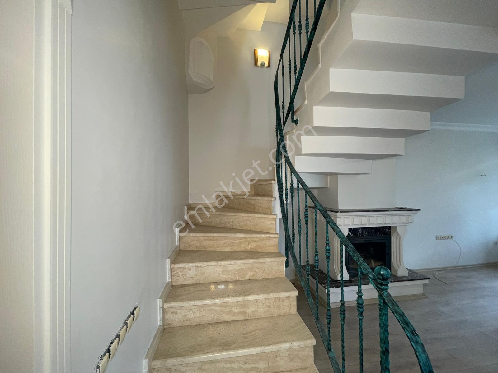 Beykoz Çavuşbaşı Serkent Villalarında 5+2 Doğa İçinde Lüks Villa - Görsel 13