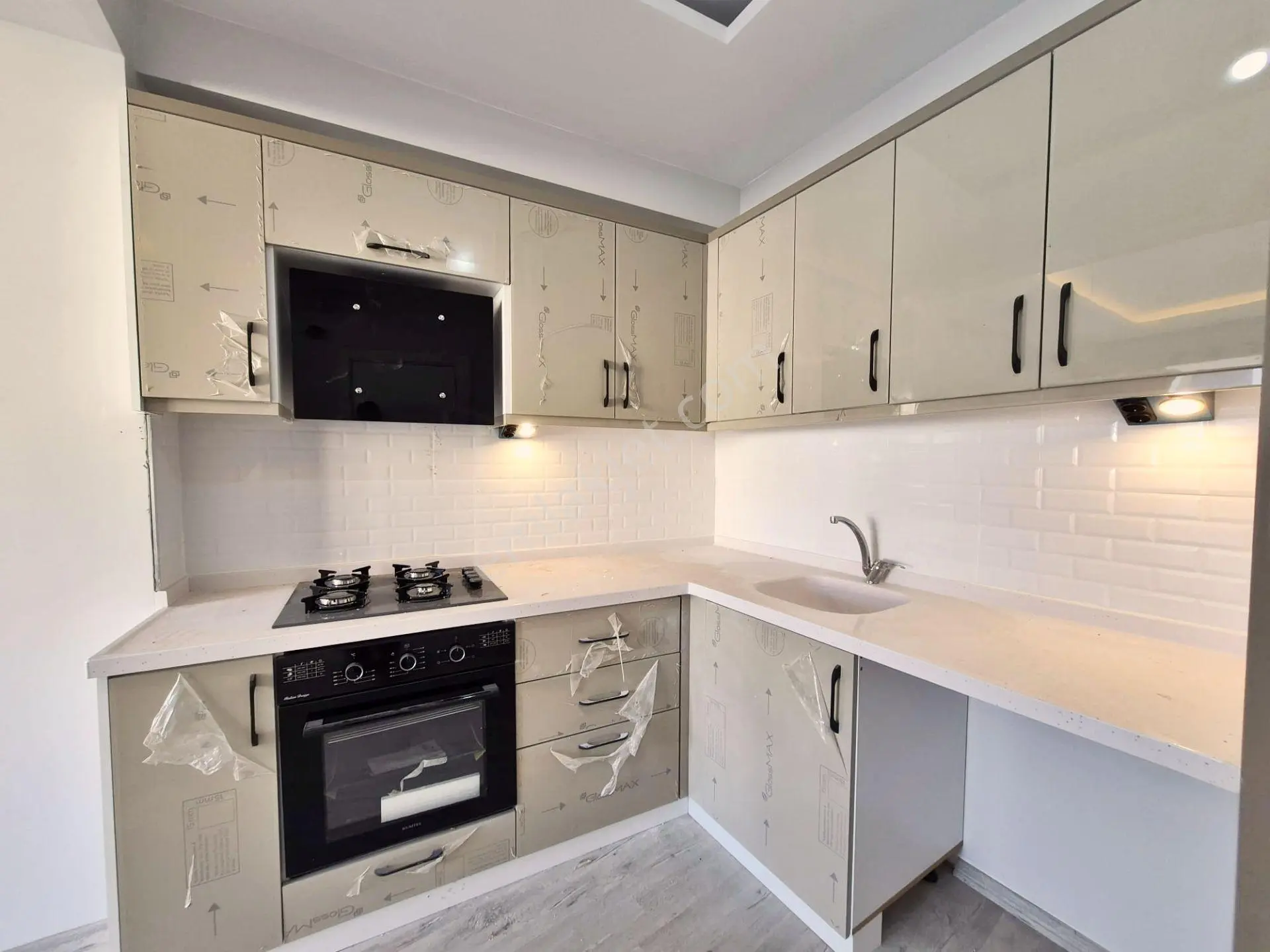 ⭕afişi Blue Life Egenden Gerçek İlan Tuzcumuratta Ön Cephe Sıfır 2+1 Açık Mutfaklı Lüx Daire