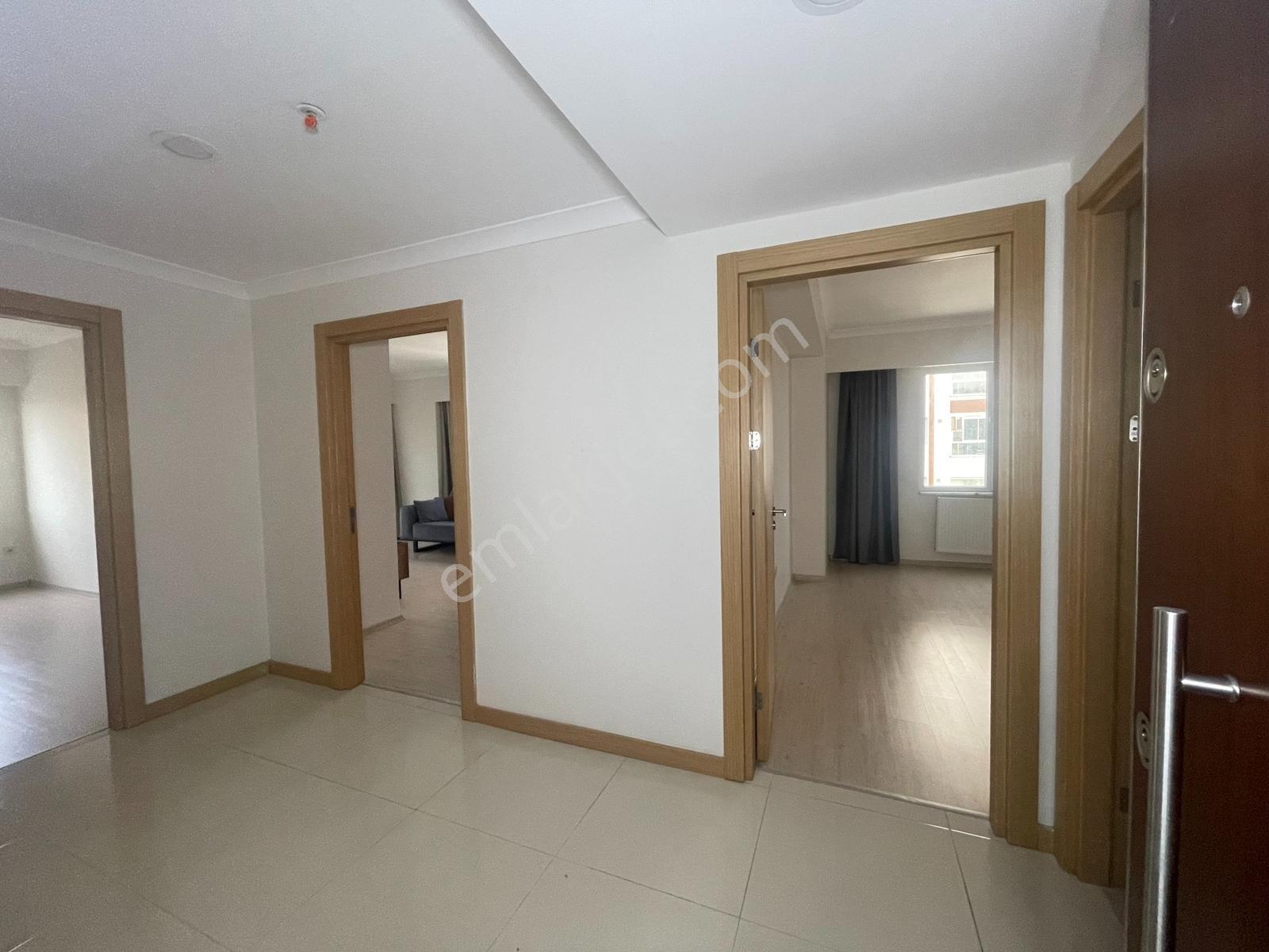Nusret Öztürk'ten Maltepe Marmaroom Sitesinde Satılık 2+1 Daire - Görsel 28