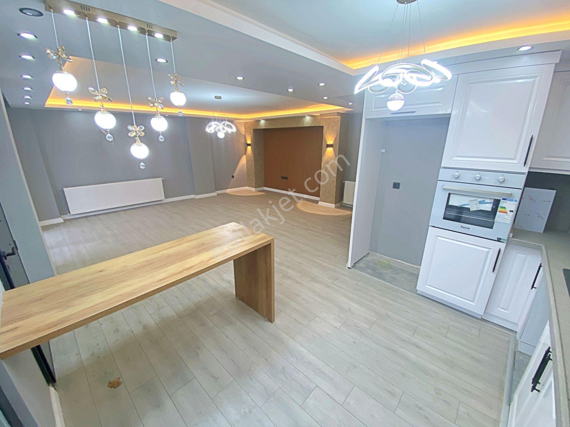 Edremitte Yetki Gültaş Emlaktan Satılık 5+1 Lüx Villa Satışta - Görsel 6