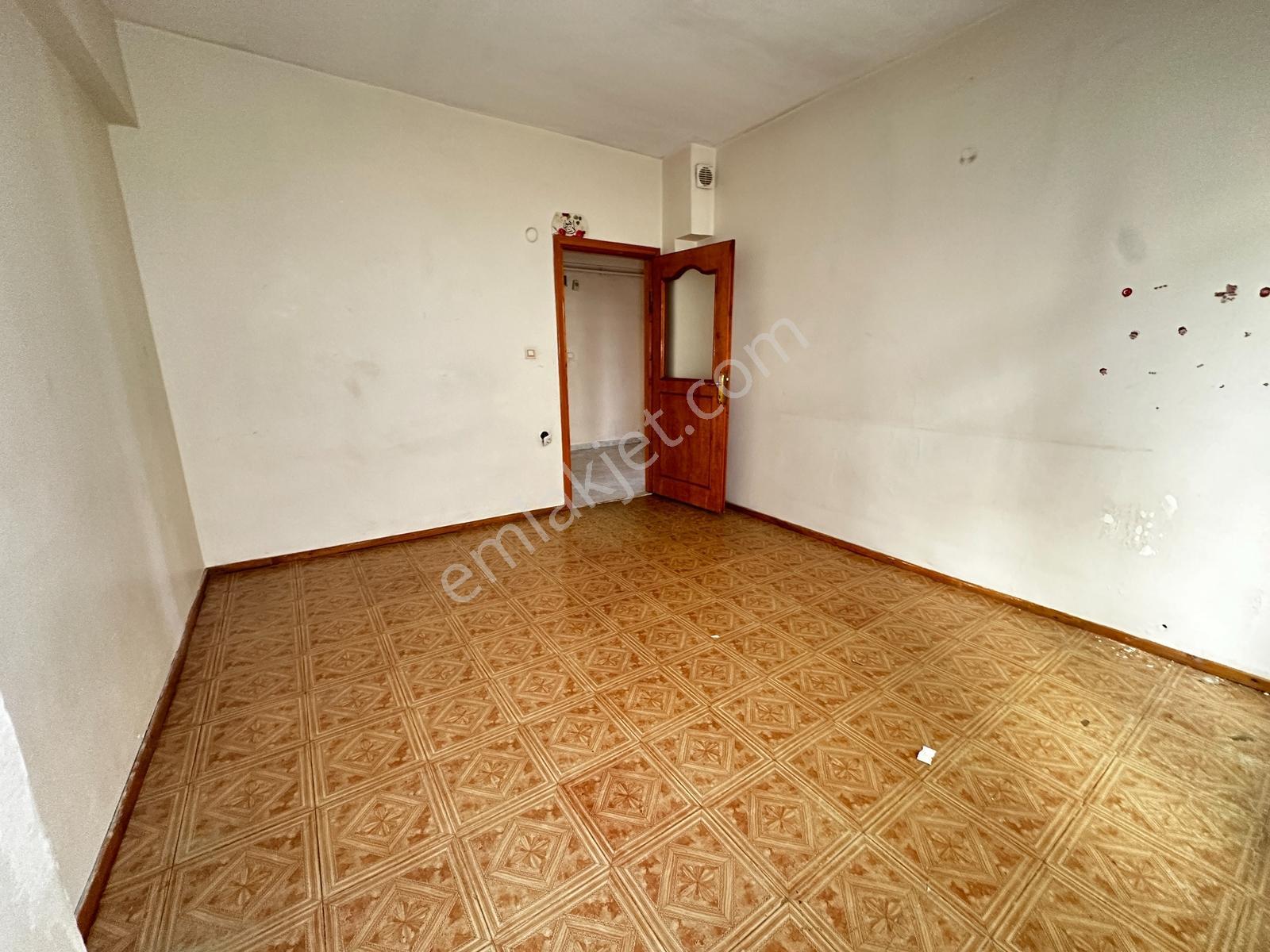Pendik Güzelyalı Mahahallesinde Satılık Ara Kat 3+1 Daire - Görsel 13