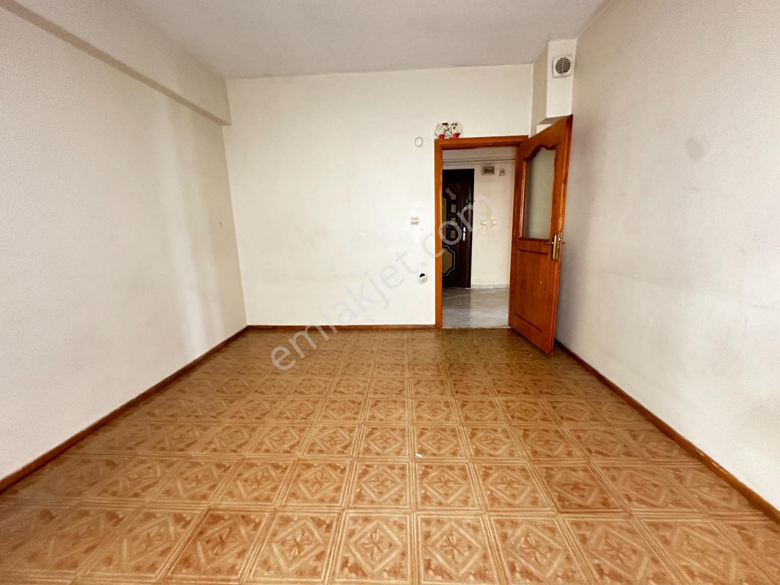 Pendik Güzelyalı Mahahallesinde Satılık Ara Kat 3+1 Daire - Görsel 36